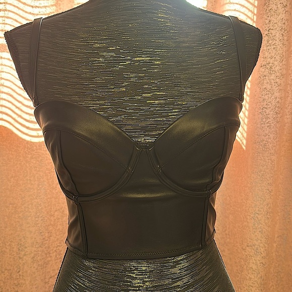 Victoria’s Secret faux leather balconnet - Picture 1 of 9